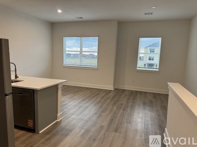 Source URL: https://prod-avail.s3.amazonaws.com/public_images/41500321/listing/IMG_6262.jpeg