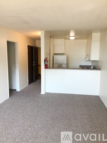 Source URL: https://prod-avail.s3.amazonaws.com/public_images/41500276/listing/Rose_of_Sharon_Living_Area.jpg