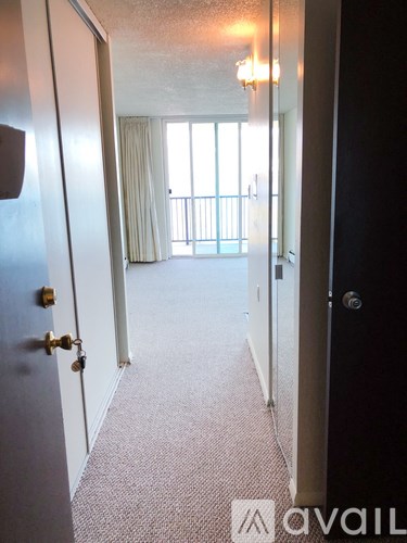 Source URL: https://prod-avail.s3.amazonaws.com/public_images/41500263/listing/Rose_of_Sharon_Hallway.jpg