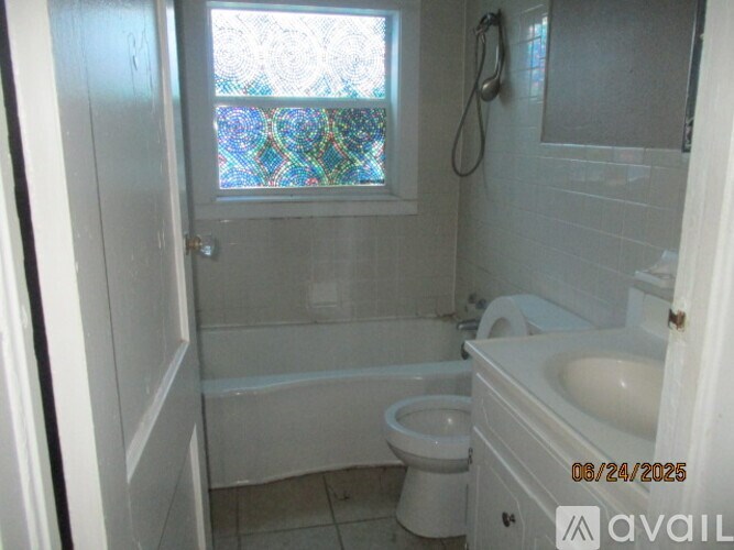 Source URL: https://prod-avail.s3.amazonaws.com/public_images/41500177/listing/IMG_8427.JPG