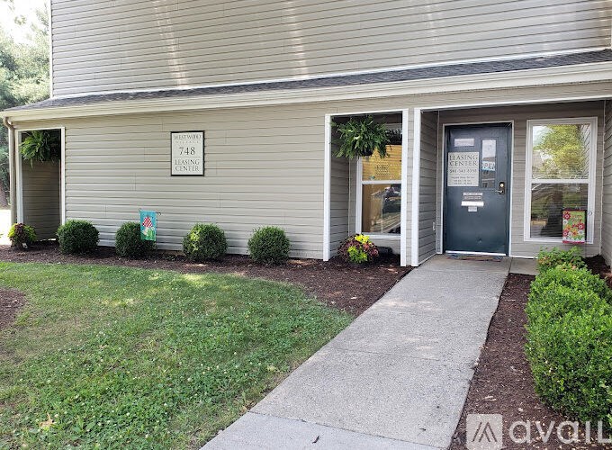 Source URL: https://prod-avail.s3.amazonaws.com/public_images/41499773/listing/2020-11-19-1-680x500.jpg