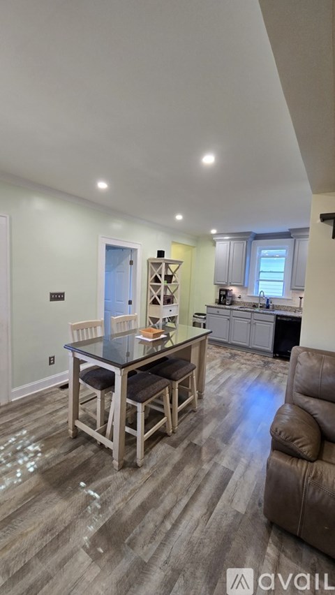 Source URL: https://prod-avail.s3.amazonaws.com/public_images/41499652/listing/20250830_150839.jpg