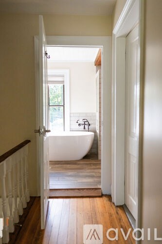 Source URL: https://prod-avail.s3.amazonaws.com/public_images/41499449/listing/AirbnbDSC_9616.jpg