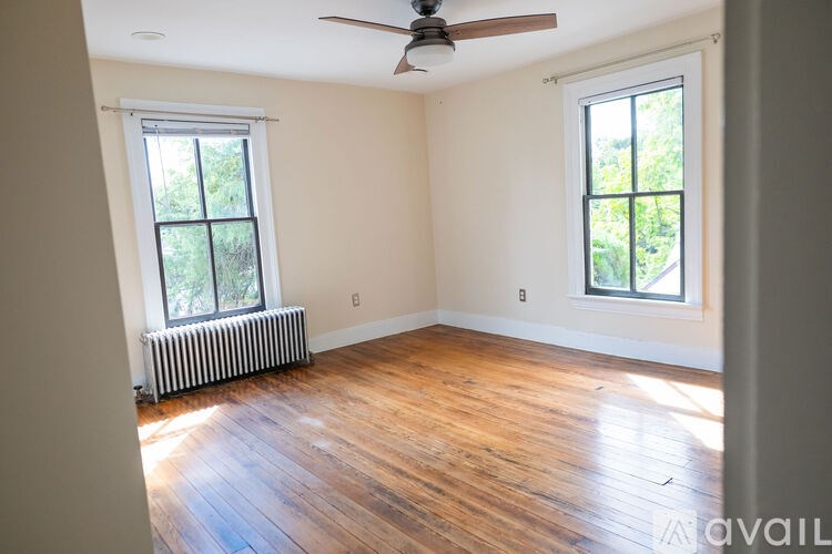 Source URL: https://prod-avail.s3.amazonaws.com/public_images/41499451/listing/AirbnbDSC_9633.jpg