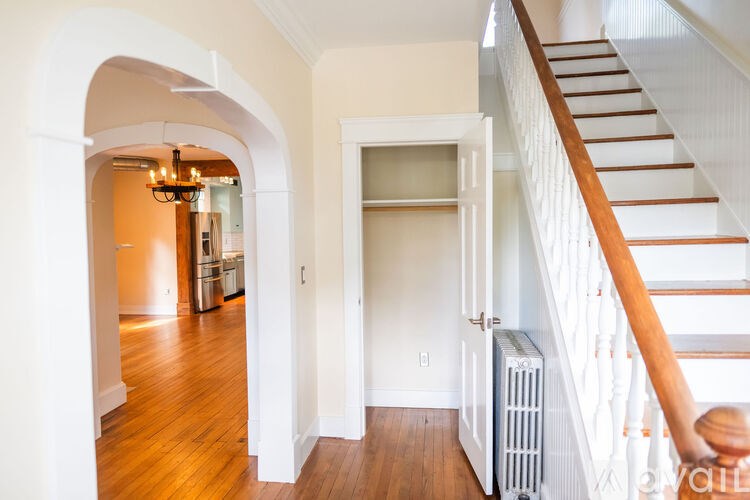 Source URL: https://prod-avail.s3.amazonaws.com/public_images/41499455/listing/AirbnbDSC_9651.jpg