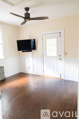 Source URL: https://prod-avail.s3.amazonaws.com/public_images/41499468/listing/AirbnbDSC_9534.jpg