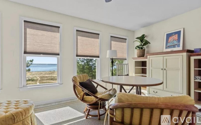 Source URL: https://prod-avail.s3.amazonaws.com/public_images/41499125/listing/Screen_Shot_2025-10-22_at_9.34.38_AM.png