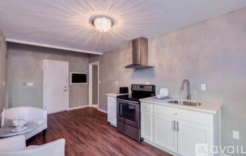 Source URL: https://prod-avail.s3.amazonaws.com/public_images/41499088/listing/IMG_0724.jpeg