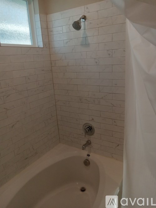 Source URL: https://prod-avail.s3.amazonaws.com/public_images/41498951/listing/20251020_172856.jpg