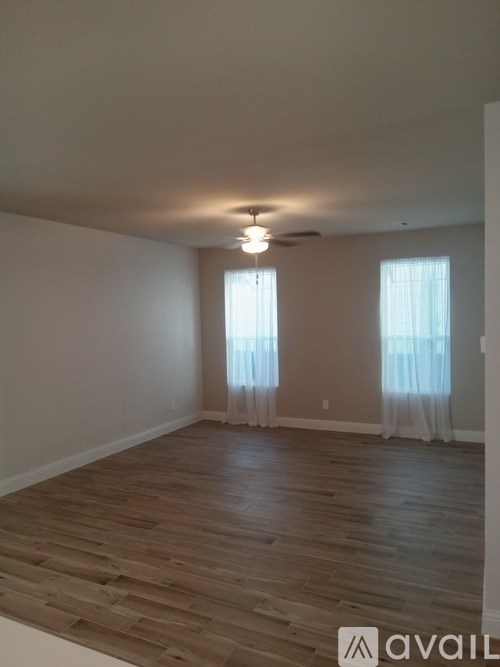 Source URL: https://prod-avail.s3.amazonaws.com/public_images/41498954/listing/20251020_172958.jpg