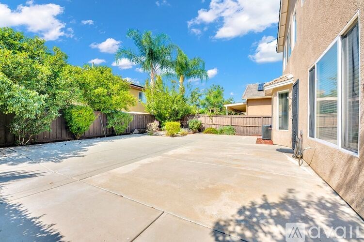 Source URL: https://prod-avail.s3.amazonaws.com/public_images/41498936/listing/27.jpeg