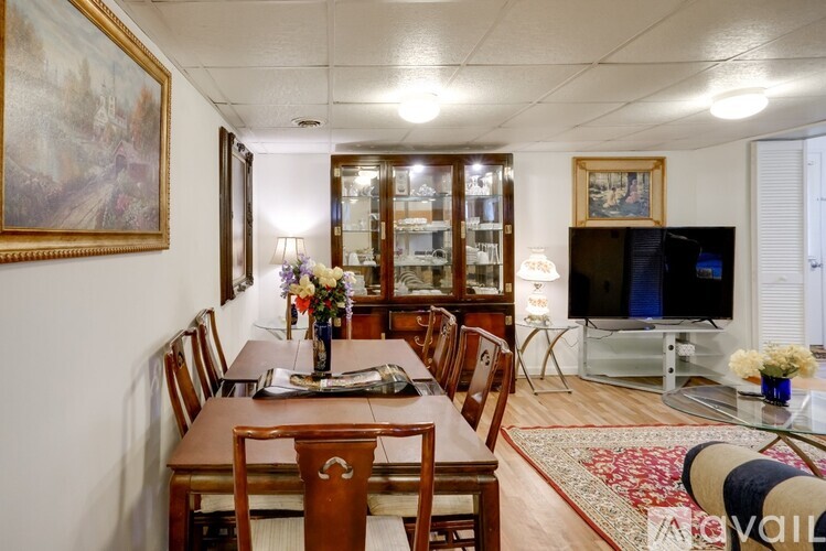 Source URL: https://prod-avail.s3.amazonaws.com/public_images/41498880/listing/Livingroom7.jpg