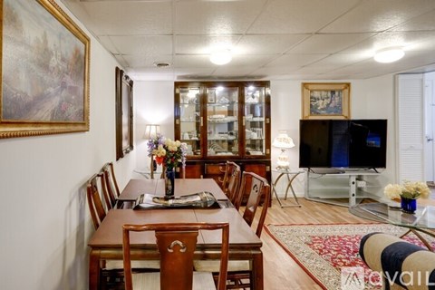 Source URL: https://prod-avail.s3.amazonaws.com/public_images/41498880/listing/Livingroom7.jpg