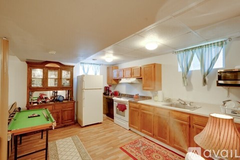 Source URL: https://prod-avail.s3.amazonaws.com/public_images/41498871/listing/livingroom9.jpg