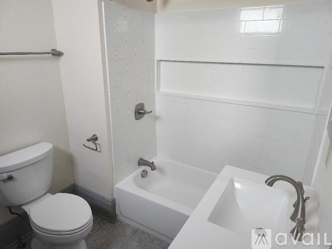 Source URL: https://prod-avail.s3.amazonaws.com/public_images/41498062/listing/bathroom.jfif