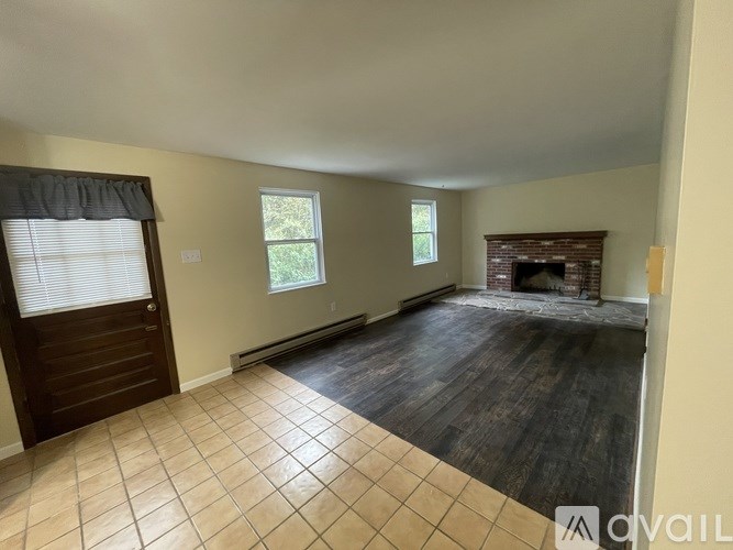 Source URL: https://prod-avail.s3.amazonaws.com/public_images/41497760/listing/IMG_7521.jpeg