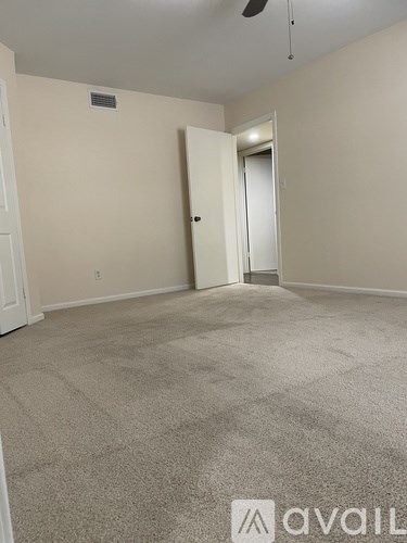 Source URL: https://prod-avail.s3.amazonaws.com/public_images/41514049/listing/Master_BR.jpg