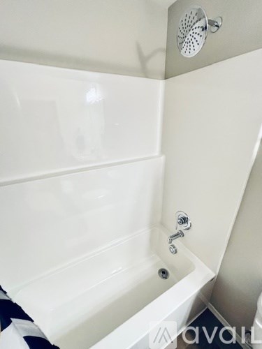 Source URL: https://prod-avail.s3.amazonaws.com/public_images/41513581/listing/IMG_0154.jpg