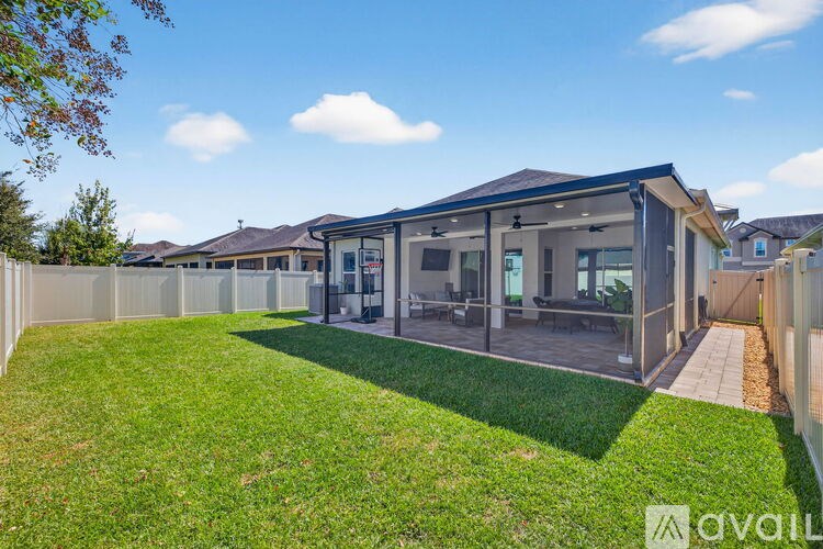 Source URL: https://prod-avail.s3.amazonaws.com/public_images/41513541/listing/IMG_8379.jpeg