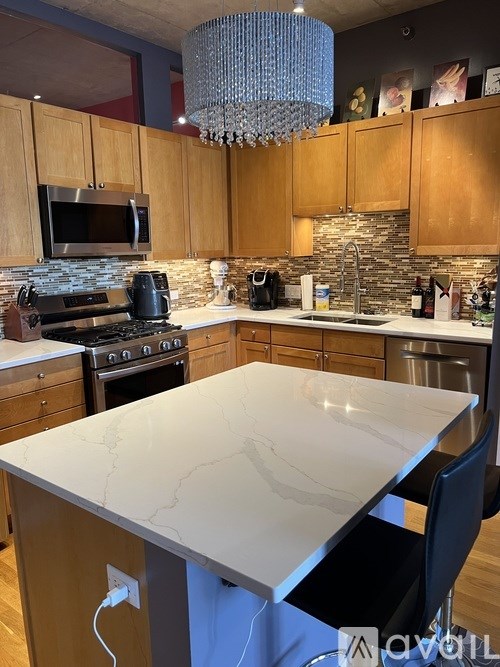 Source URL: https://prod-avail.s3.amazonaws.com/public_images/41513362/listing/IMG_1971.jpeg