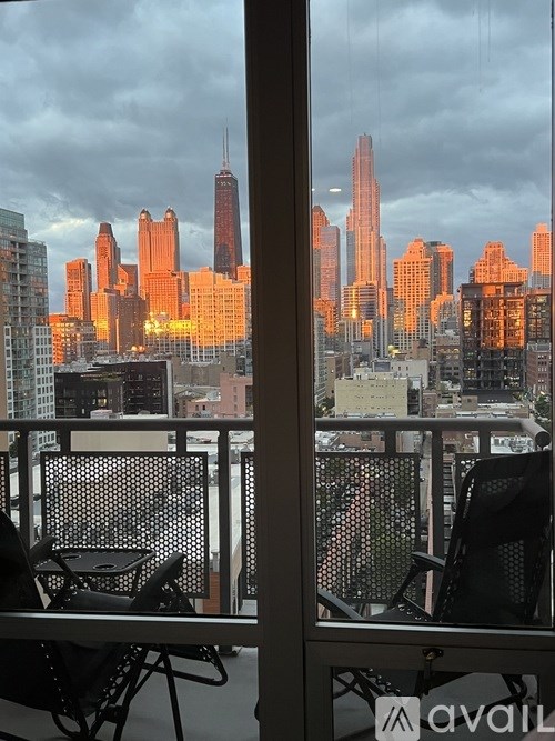 Source URL: https://prod-avail.s3.amazonaws.com/public_images/41513354/listing/IMG_1989.jpeg