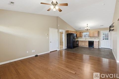 Source URL: https://prod-avail.s3.amazonaws.com/public_images/41512636/listing/019.jpg