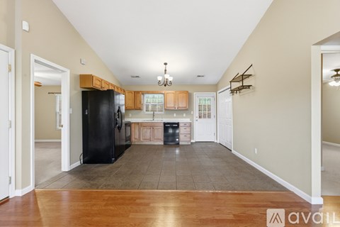 Source URL: https://prod-avail.s3.amazonaws.com/public_images/41512633/listing/024.jpg