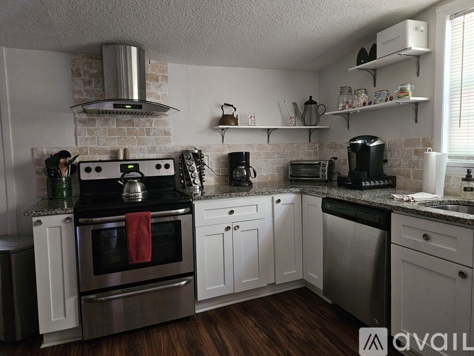 Source URL: https://prod-avail.s3.amazonaws.com/public_images/41512000/listing/20240424_155233.jpg