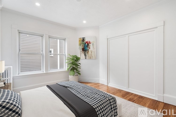 Source URL: https://prod-avail.s3.amazonaws.com/public_images/41511661/listing/93_Sydney_St.__3_Boston_(Dorchester)_Unit_Photo_2.jpeg