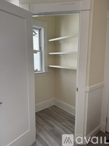 Source URL: https://prod-avail.s3.amazonaws.com/public_images/41511652/listing/93_Sydney_St.__3_Boston_(Dorchester)_Unit_Photo_6.jpeg