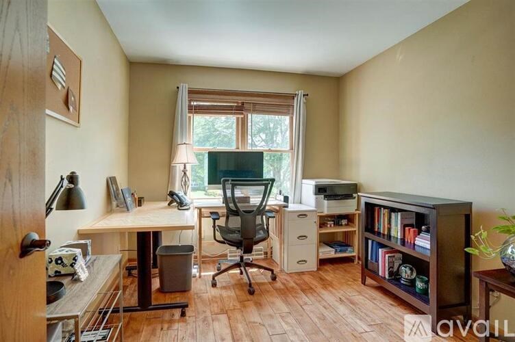 Source URL: https://prod-avail.s3.amazonaws.com/public_images/41511400/listing/1917345-19.jpg