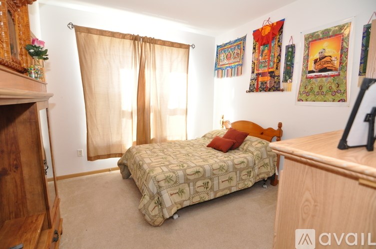 Source URL: https://prod-avail.s3.amazonaws.com/public_images/41511299/listing/DSC_0124.JPG