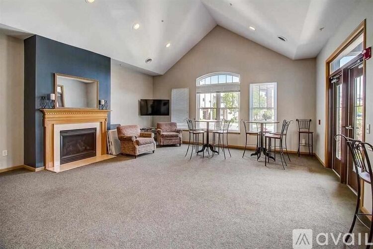 Source URL: https://prod-avail.s3.amazonaws.com/public_images/41511290/listing/community_room.jpeg