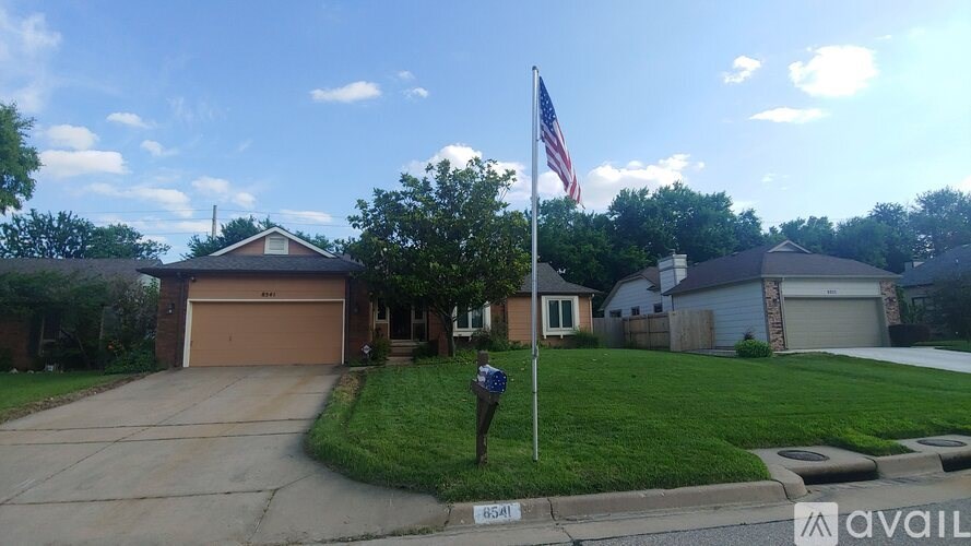 Source URL: https://prod-avail.s3.amazonaws.com/public_images/41511205/listing/20210704_182012.jpg