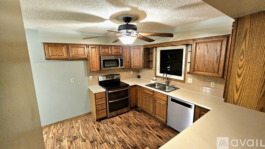 Source URL: https://prod-avail.s3.amazonaws.com/public_images/41511219/listing/20251019_191554.jpg