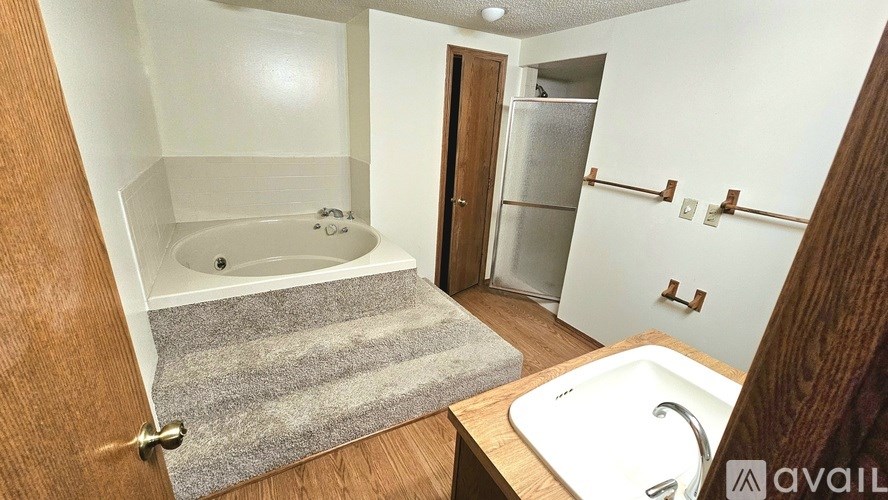 Source URL: https://prod-avail.s3.amazonaws.com/public_images/41511215/listing/20251019_191923.jpg