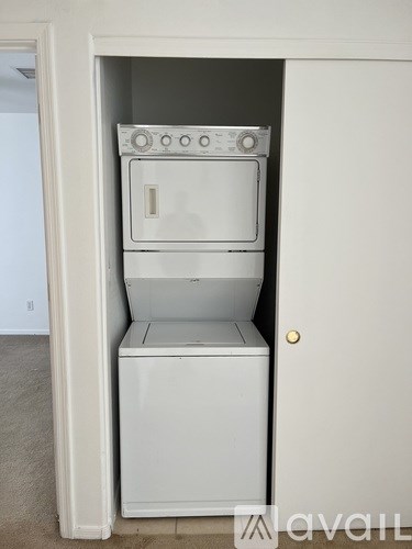 Source URL: https://prod-avail.s3.amazonaws.com/public_images/41511010/listing/IMG_5753.jpeg