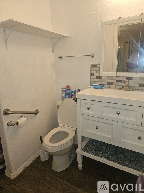 Source URL: https://prod-avail.s3.amazonaws.com/public_images/41510303/listing/1000015600.jpg