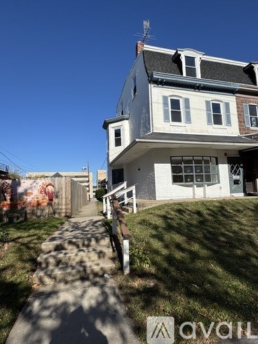 Source URL: https://prod-avail.s3.amazonaws.com/public_images/41510383/listing/IMG_1330.jpg