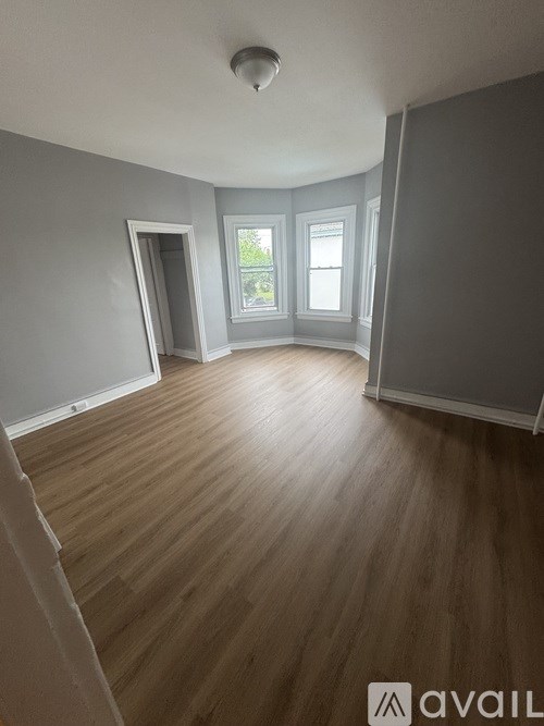 Source URL: https://prod-avail.s3.amazonaws.com/public_images/41510363/listing/IMG_8369.jpg