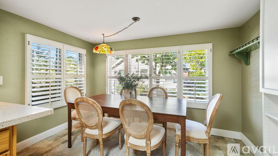 Source URL: https://prod-avail.s3.amazonaws.com/public_images/41513195/listing/43-web-or-mls-DSC01912.jpg