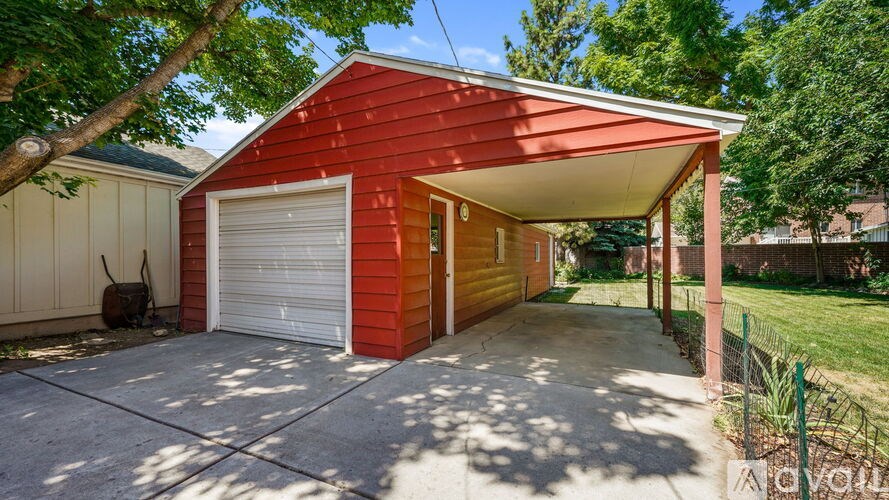 Source URL: https://prod-avail.s3.amazonaws.com/public_images/41513205/listing/Ext_garage_carport.jpg