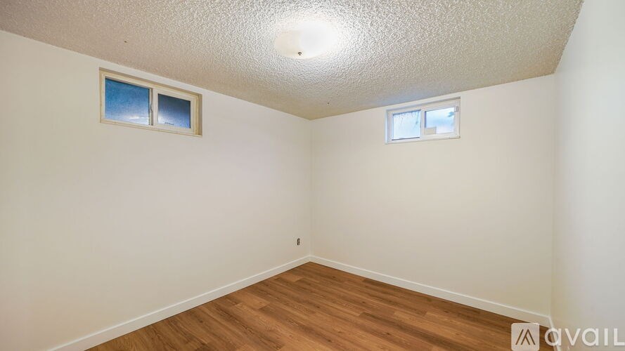 Source URL: https://prod-avail.s3.amazonaws.com/public_images/41513214/listing/Int_bsmnt_bedroom_2.jpg