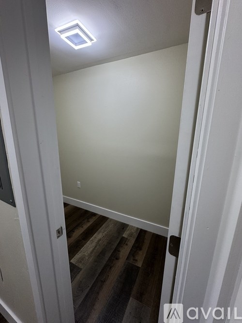 Source URL: https://prod-avail.s3.amazonaws.com/public_images/41511469/listing/IMG_2962.jpeg