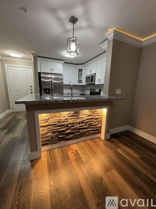 Source URL: https://prod-avail.s3.amazonaws.com/public_images/41511560/listing/IMG_2987.jpeg