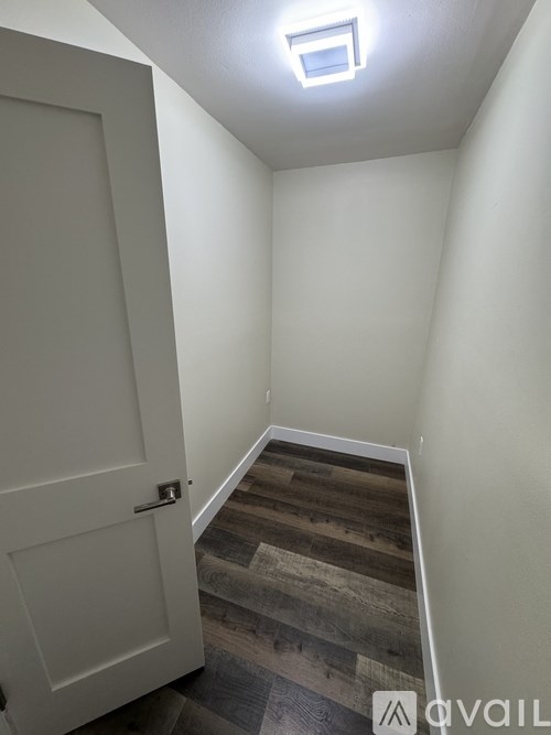 Source URL: https://prod-avail.s3.amazonaws.com/public_images/41511453/listing/IMG_2963.jpeg