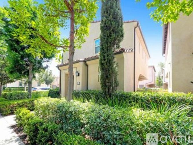 Source URL: https://prod-avail.s3.amazonaws.com/public_images/41509821/listing/ISjrsrzs405uhp1000000000.jpg