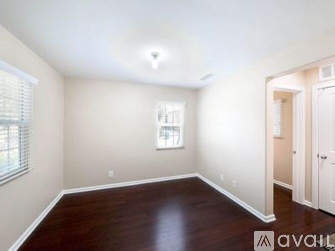 Source URL: https://prod-avail.s3.amazonaws.com/public_images/41509814/listing/IS7e2tolkqx7gp1000000000.jpg