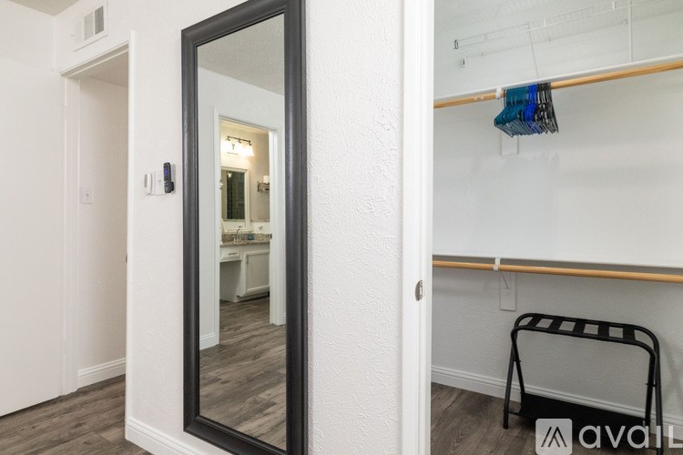 Source URL: https://prod-avail.s3.amazonaws.com/public_images/41509833/listing/017_864-Warwick-Dr-Plano-TX--75023.jpg