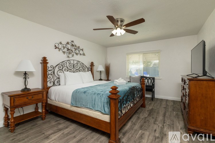 Source URL: https://prod-avail.s3.amazonaws.com/public_images/41509826/listing/014_864-Warwick-Dr-Plano-TX--75023.jpg